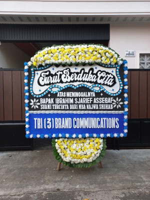 Papan Bunga Duka di Tileng